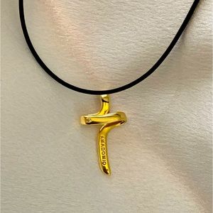 Gavello Amadomio 18-kt Yellow Gold 
Diamond Time Up Pendant
